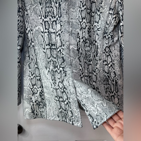 Alice and Olivia Breann Snake Embossed Faux Leather Blazer Size 12 Retail $595 - Picture 7 of 16